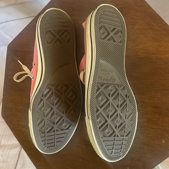 Like New Only Worn Once- Pink Converse - Picture 2 of 3